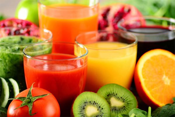 Applicazione del registratore a temperatura a catena del freddo al succo fresco